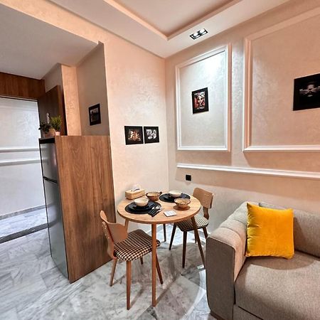 Luxueux Studio A Cote De Mcdo & Zara Maarif Casa Blanca Exterior foto